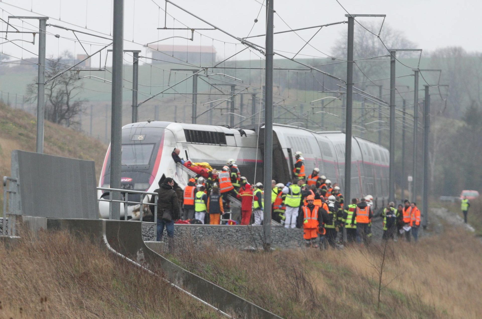 Un TGV déraille près de Strasbourg, 22 blessés dont un grave Le Temps Un TGV déraille près de Strasbourg, 22 blessés dont un grave Le Temps