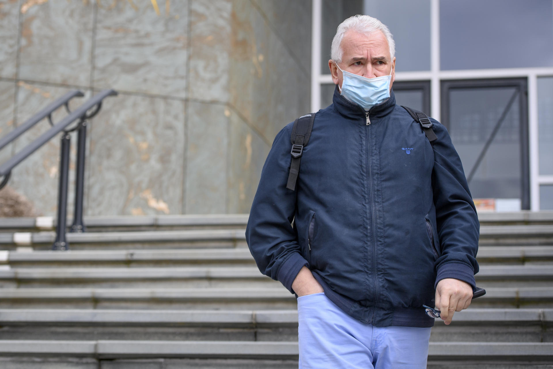 Remise De Peine Pour 18 Mois Ferme La peine ferme de Philippe Guignard est réduite à 6 mois - Le Temps