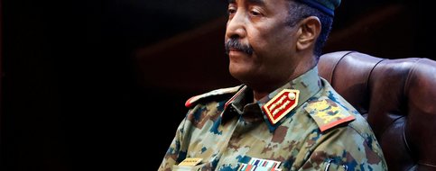Au 5e jour de sit-in, l'armée du Soudan annonce vouloir laisser la place à un gouvernement civil