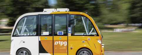 Quinze minibus autonomes sillonneront Genève