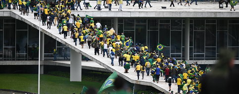 Au Brésil, l’armée complice du saccage