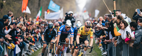 En cyclisme, six coureurs monumentaux roulent sur les traces de Merckx