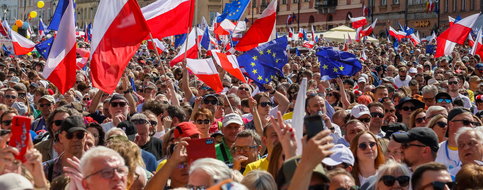 La marche antigouvernementale du 4 juin à Varsovie consolide une opposition divisée