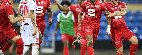 Sion sombre sur le terrain et en Challenge League, Stade-Lausanne-Ouchy promu