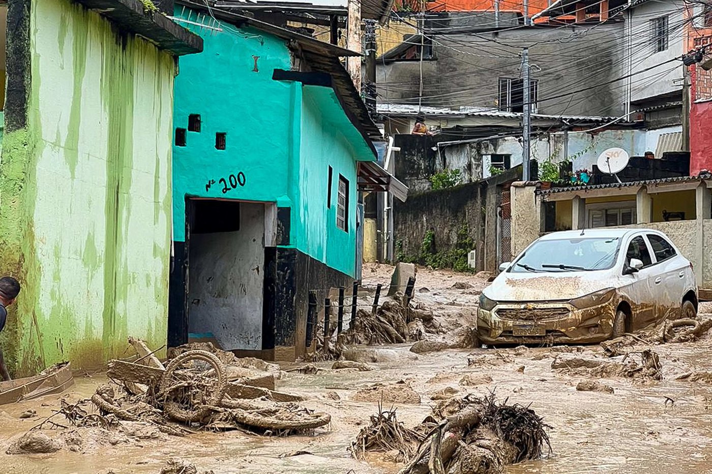 Les inondations meurtrières au Brésil ont fait au moins 65 morts Le Temps