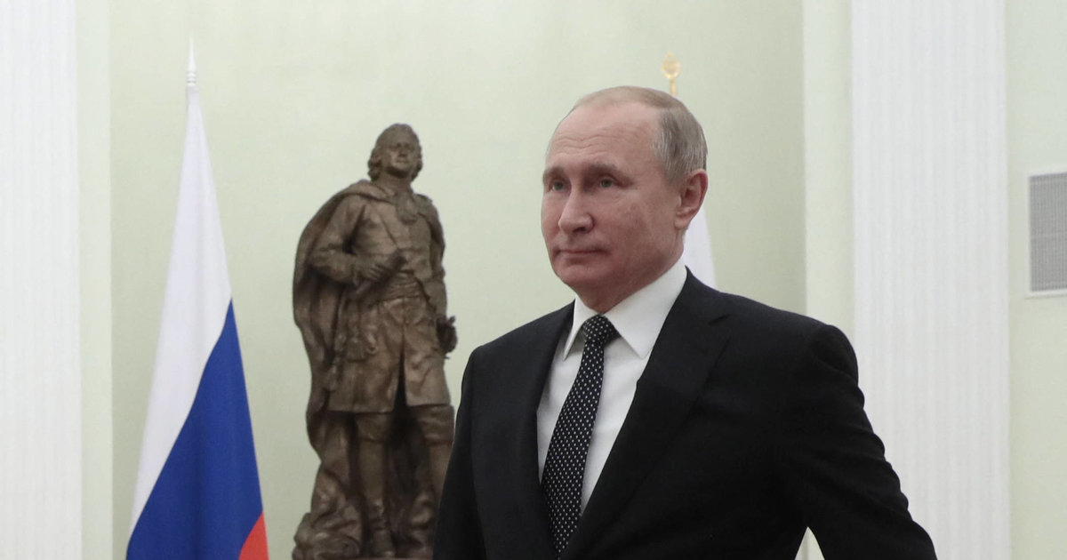 Le suffocant portrait de Poutine et de ses manipulations