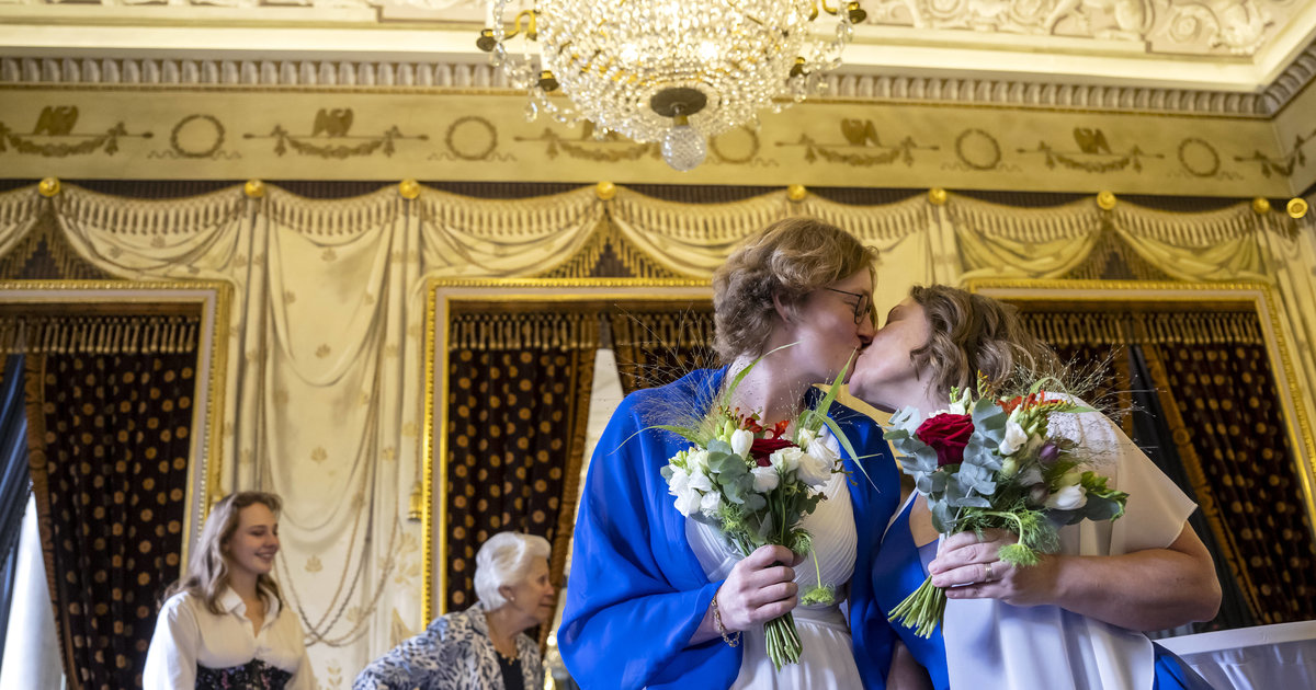 «Vous êtes officiellement mariées»: un premier couple de femmes passe devant la maire de Genève
