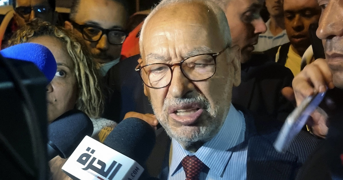 Rached Ghannouchi, chef du parti d’opposition Ennahdha, arrêté en Tunisie