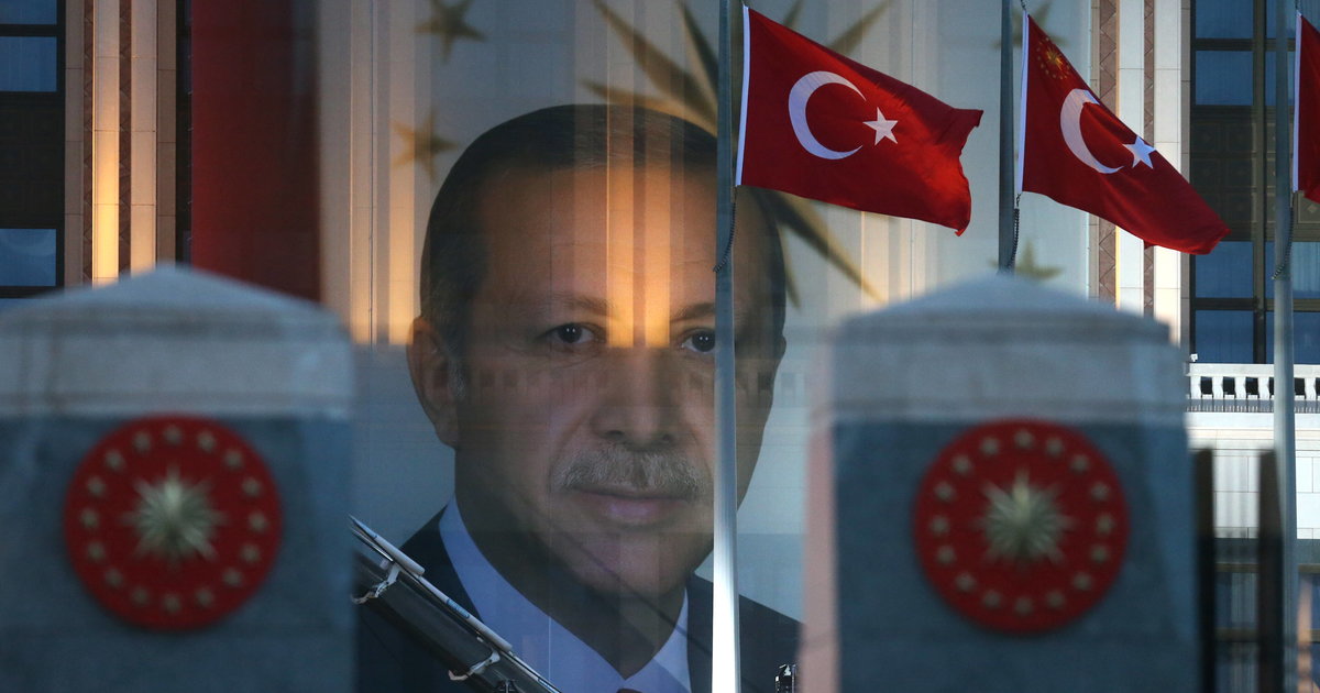 Erdogan revendique la victoire à l’élection présidentielle et reste le maître de la Turquie